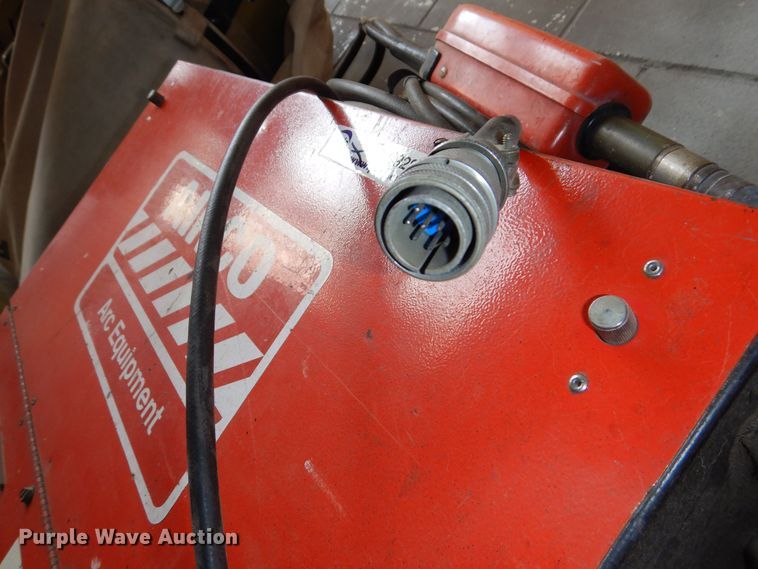 image for item NU9285 Airco DIP-PAK 225 welder