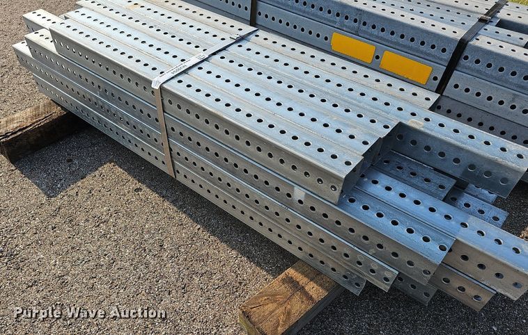 image for item NU9294 (20) sign posts