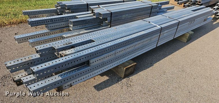 image for item NU9296 (20) sign posts