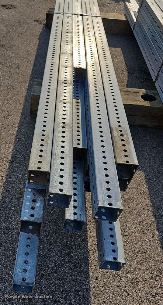 image for item NU9296 (20) sign posts