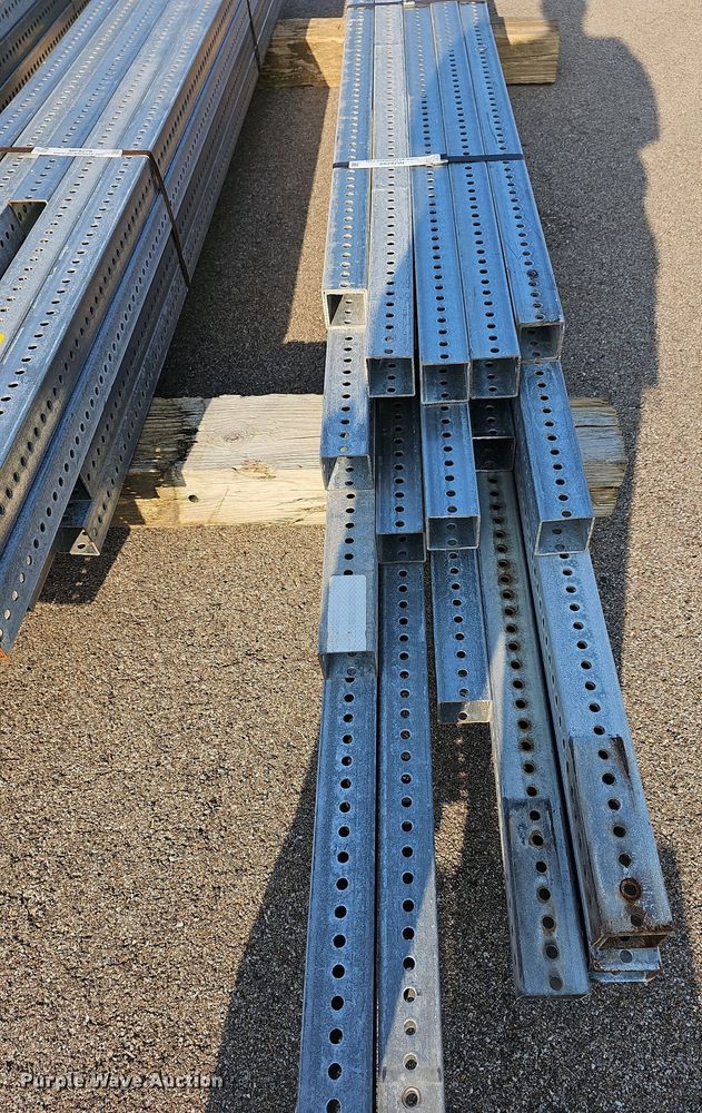 image for item NU9299 (20) sign posts