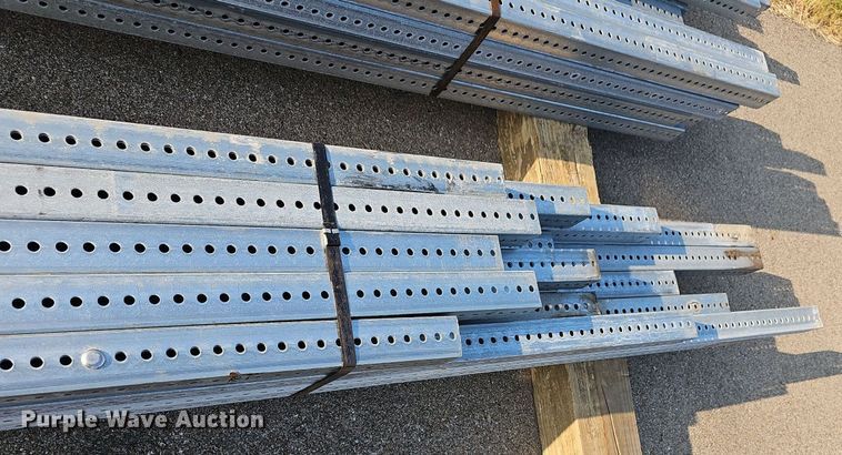 image for item NU9299 (20) sign posts