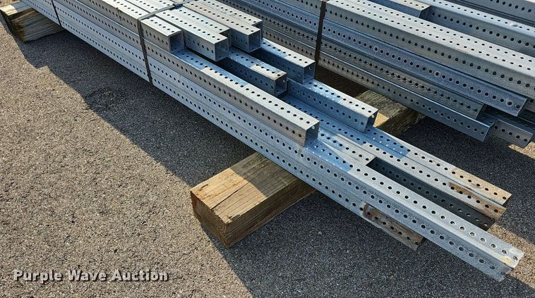 image for item NU9299 (20) sign posts