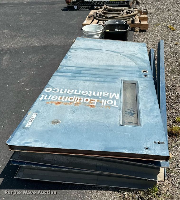 image for item OF9400 (2) steel doors