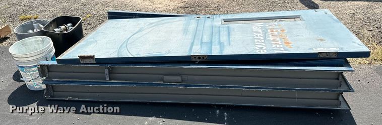 image for item OF9400 (2) steel doors