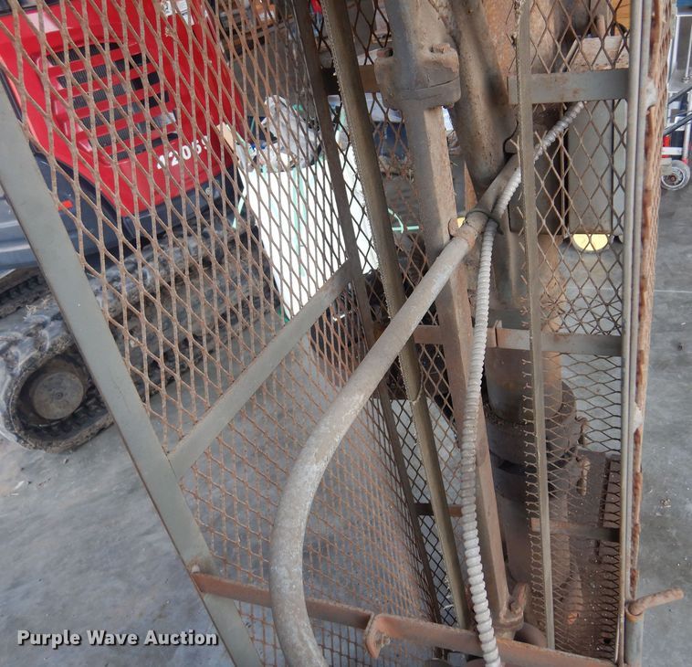 image for item OF9405 Champion  drill press