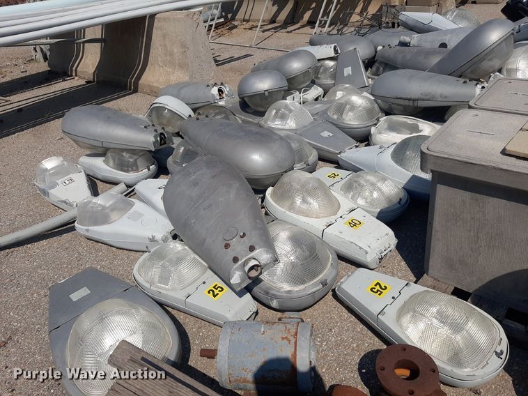 image for item OF9409 Approximately 60 light fixtures