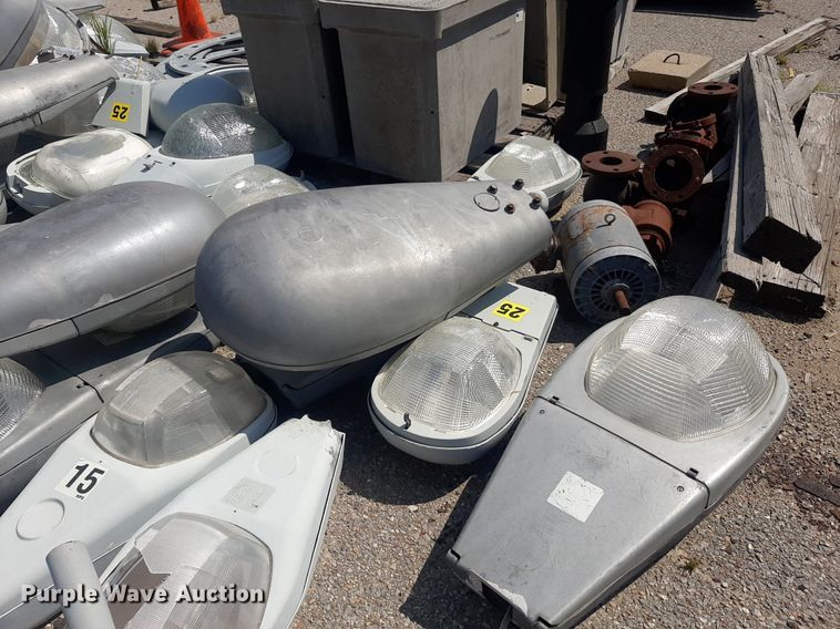 image for item OF9409 Approximately 60 light fixtures