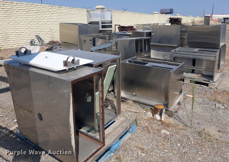 image for item OF9411 Approximately 18 stainless steel cabinets