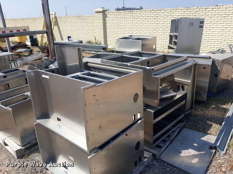 image for item OF9411 Approximately 18 stainless steel cabinets