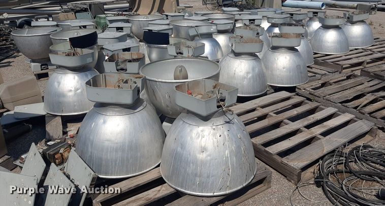 image for item OF9413 Approximately 40 light fixtures