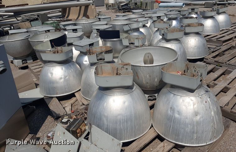 image for item OF9413 Approximately 40 light fixtures