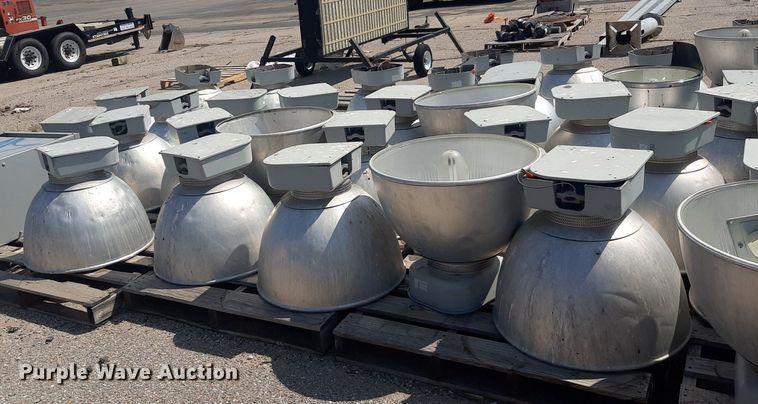 image for item OF9413 Approximately 40 light fixtures