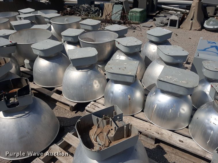 image for item OF9413 Approximately 40 light fixtures