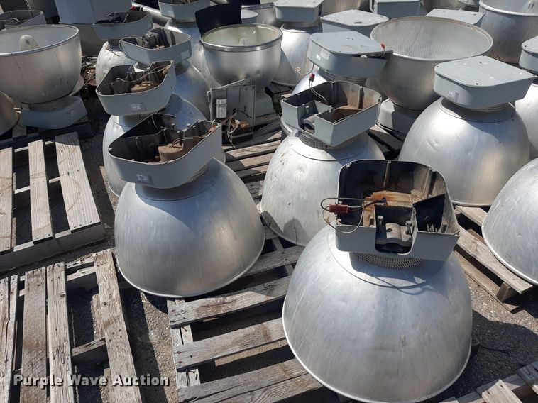 image for item OF9413 Approximately 40 light fixtures