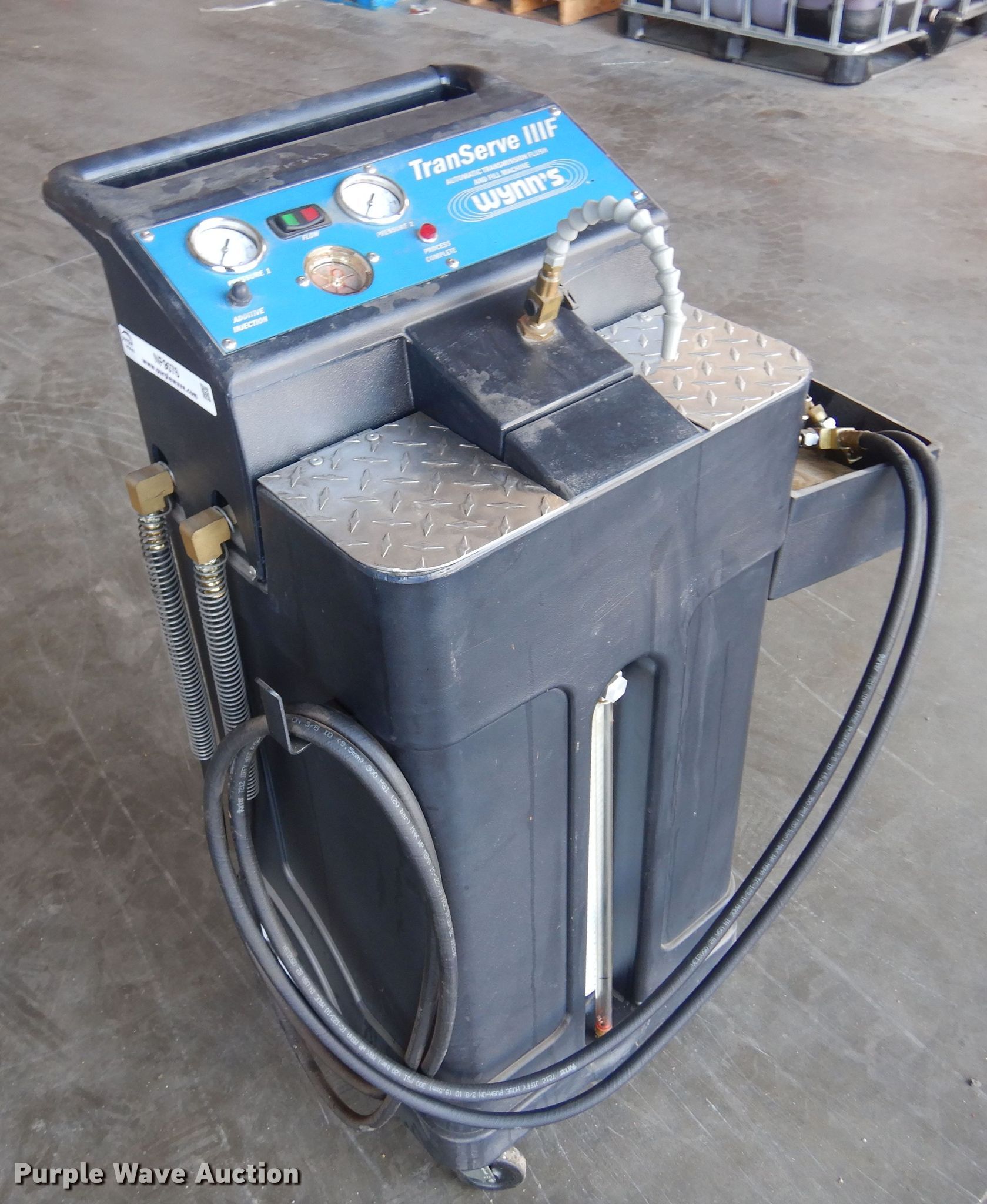 Wynn's TranServe IIIF automatic transmission flush/fill machine in