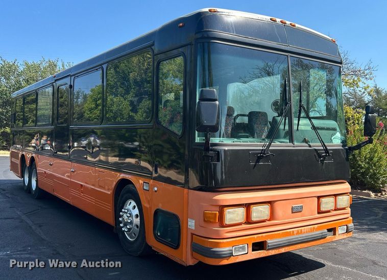 image for item DJ6307 2000 Blue Bird LTC-40  coach bus