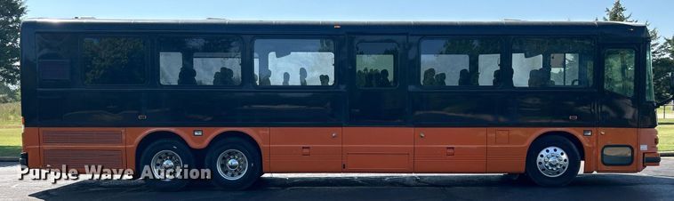 image for item DJ6307 2000 Blue Bird LTC-40  coach bus