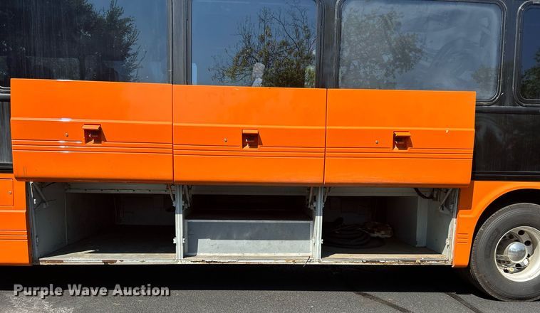 image for item DJ6307 2000 Blue Bird LTC-40  coach bus