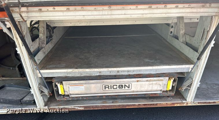 image for item DJ6307 2000 Blue Bird LTC-40  coach bus