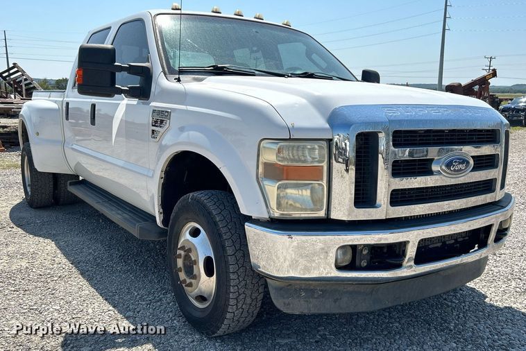 image for item DJ6309 2008 Ford F350 Super Duty XLT  Crew Cab pickup truck