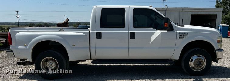 image for item DJ6309 2008 Ford F350 Super Duty XLT  Crew Cab pickup truck