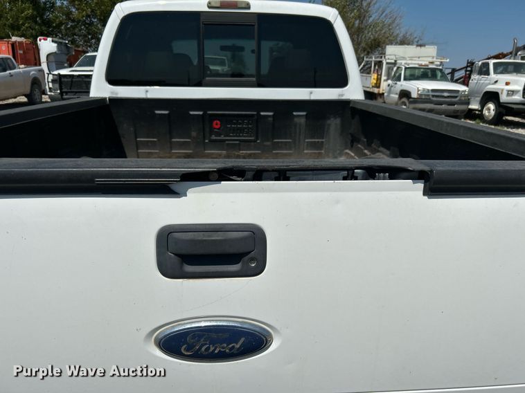 image for item DJ6309 2008 Ford F350 Super Duty XLT  Crew Cab pickup truck