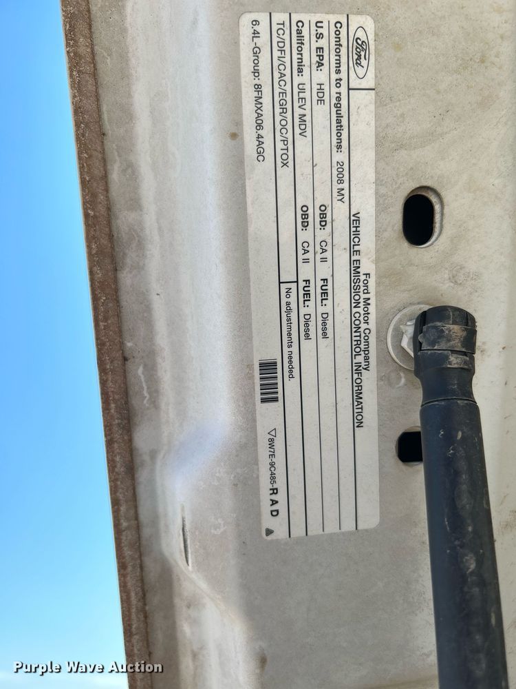 image for item DJ6309 2008 Ford F350 Super Duty XLT  Crew Cab pickup truck