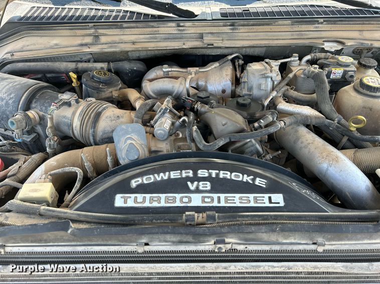 image for item DJ6309 2008 Ford F350 Super Duty XLT  Crew Cab pickup truck