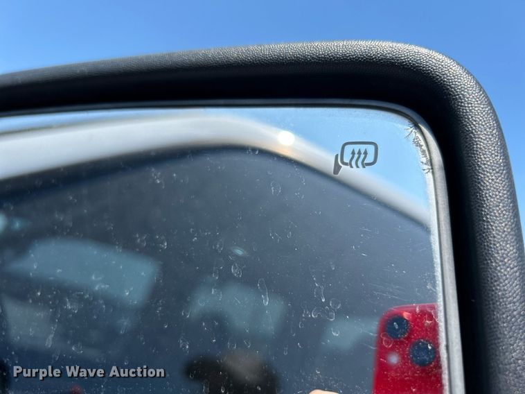 image for item DJ6309 2008 Ford F350 Super Duty XLT  Crew Cab pickup truck