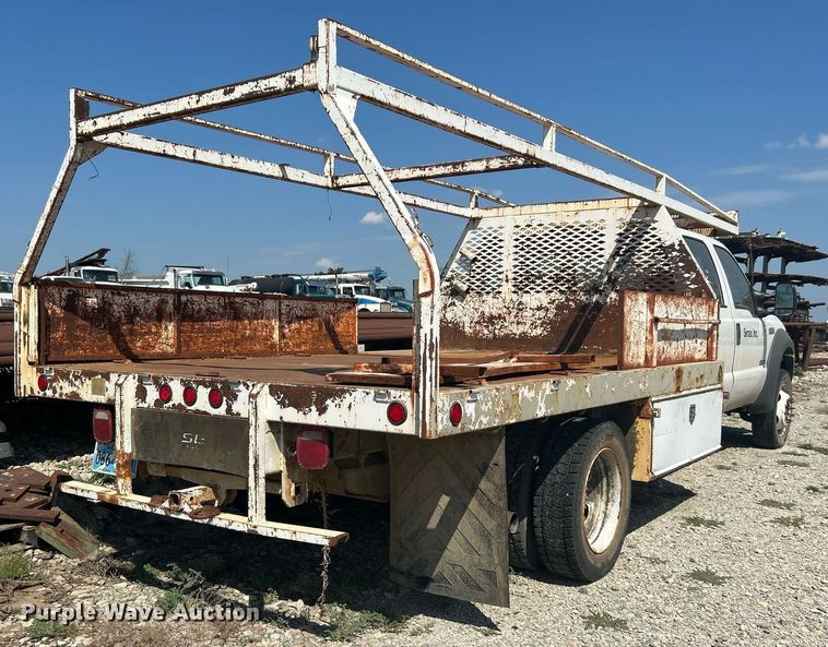 image for item DJ6312 2005 Ford F450 Super Duty  Crew Cab flatbed truck