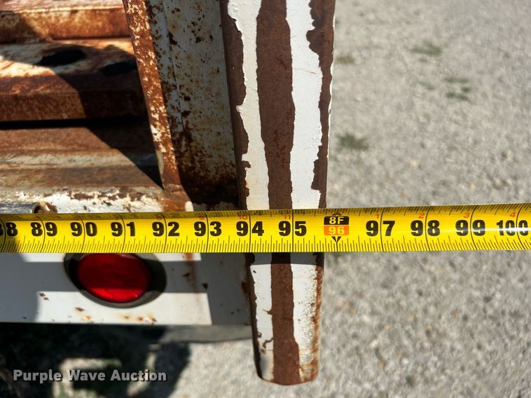 image for item DJ6312 2005 Ford F450 Super Duty  Crew Cab flatbed truck