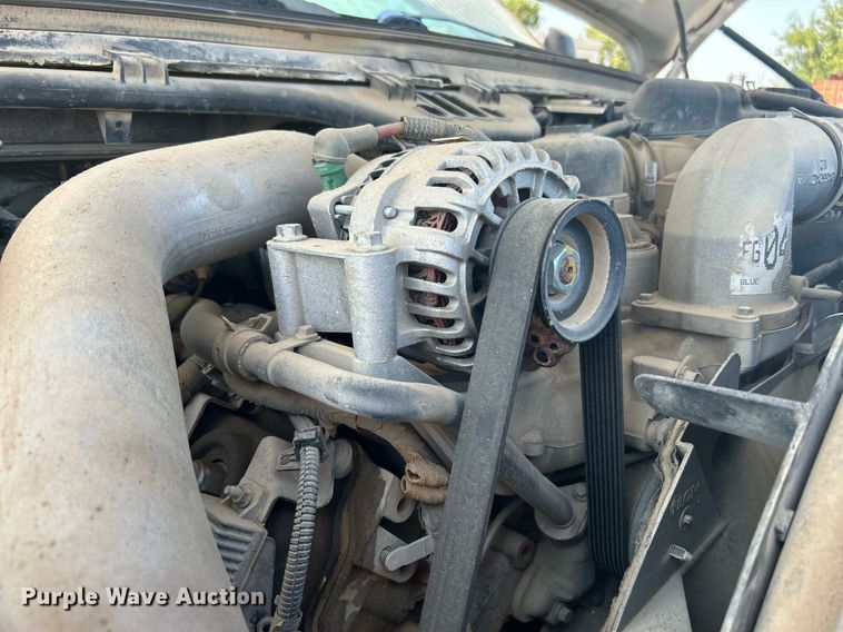 image for item DJ6312 2005 Ford F450 Super Duty  Crew Cab flatbed truck