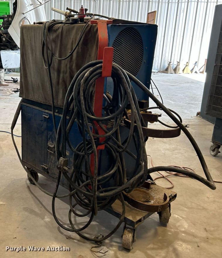 image for item DJ6323 Miller Dialarc HF  welder