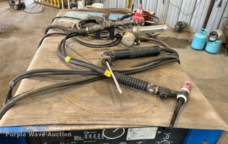 image for item DJ6323 Miller Dialarc HF  welder