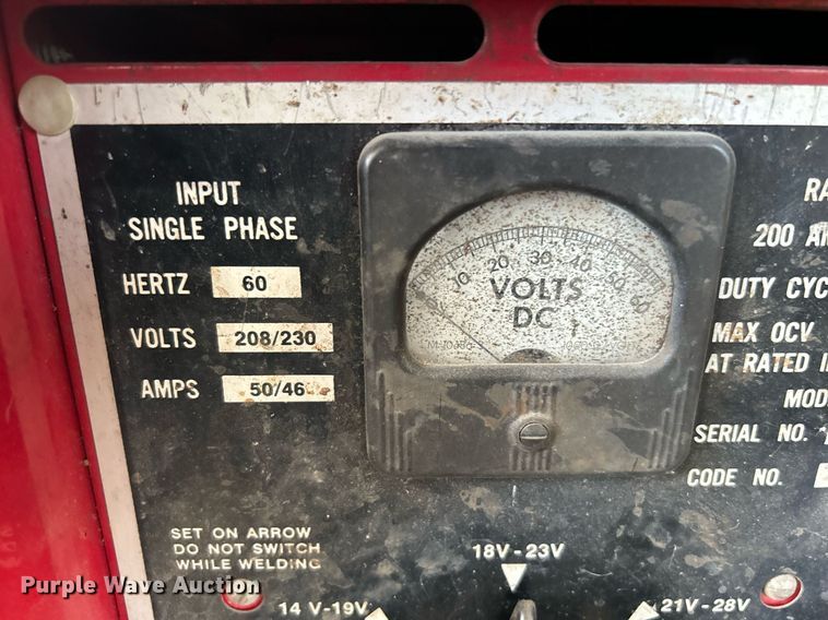 image for item DJ6324 Lincoln Idealarc SP-200  welder