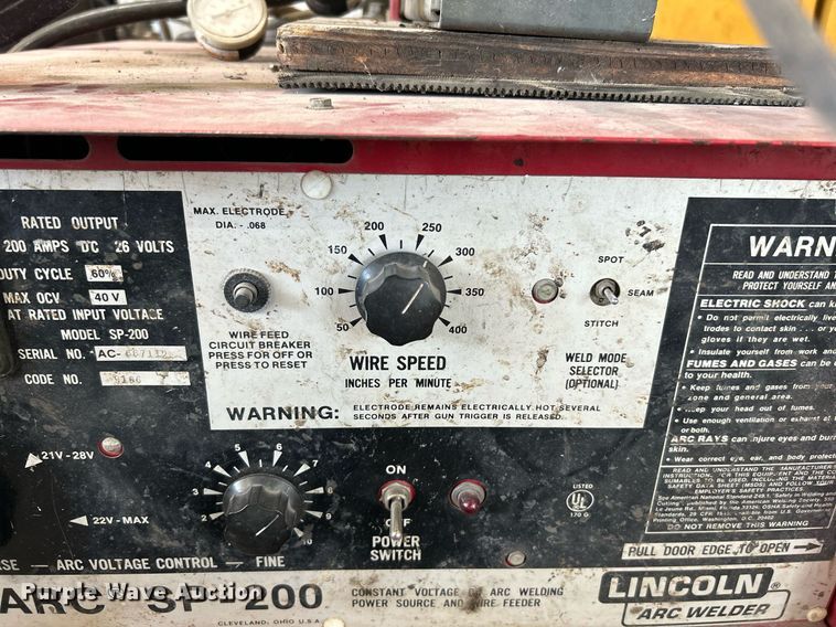 image for item DJ6324 Lincoln Idealarc SP-200  welder