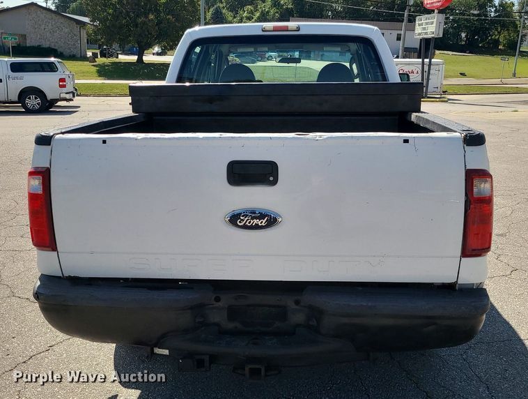image for item DK4072 2009 Ford F250  Super Duty XL  Crew Cab pickup truck