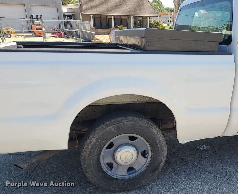 image for item DK4072 2009 Ford F250  Super Duty XL  Crew Cab pickup truck