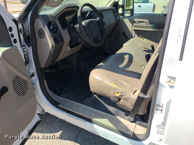 image for item DK4072 2009 Ford F250  Super Duty XL  Crew Cab pickup truck