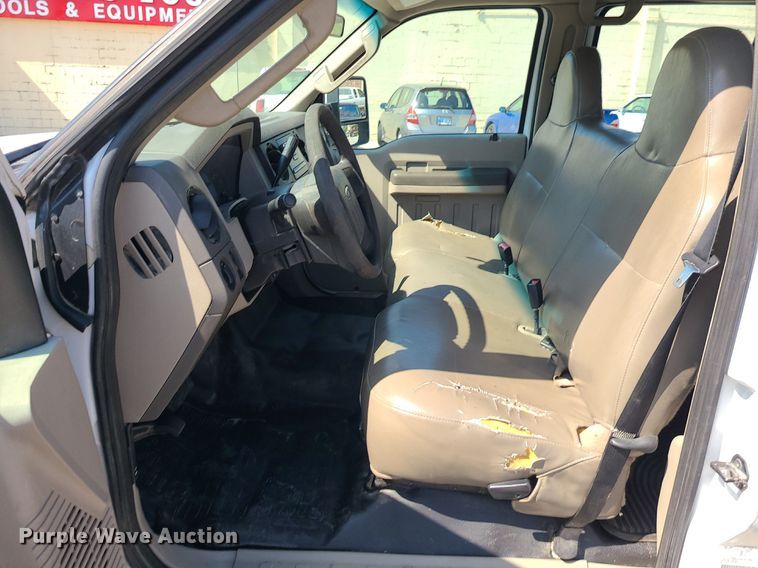 image for item DK4072 2009 Ford F250  Super Duty XL  Crew Cab pickup truck