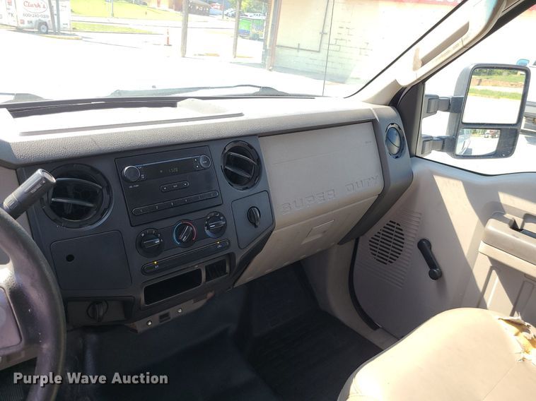 image for item DK4072 2009 Ford F250  Super Duty XL  Crew Cab pickup truck