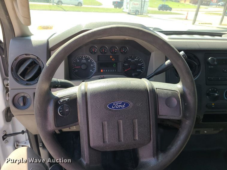 image for item DK4072 2009 Ford F250  Super Duty XL  Crew Cab pickup truck