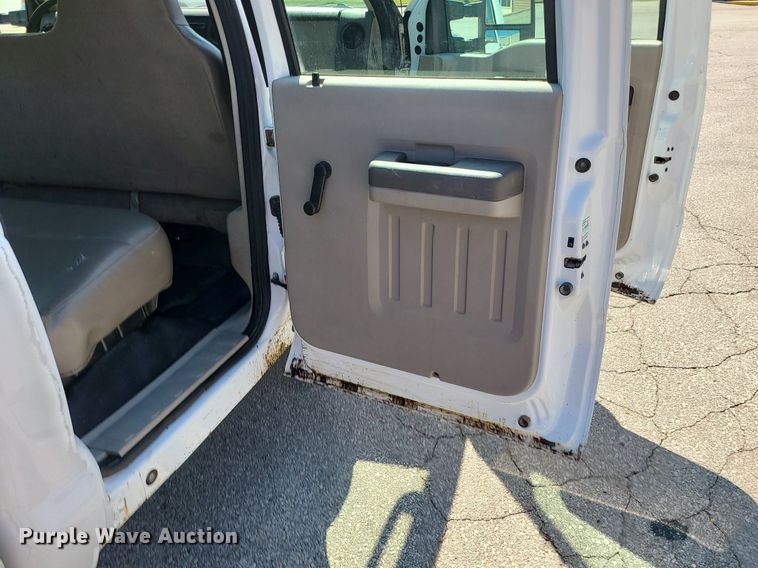 image for item DK4072 2009 Ford F250  Super Duty XL  Crew Cab pickup truck