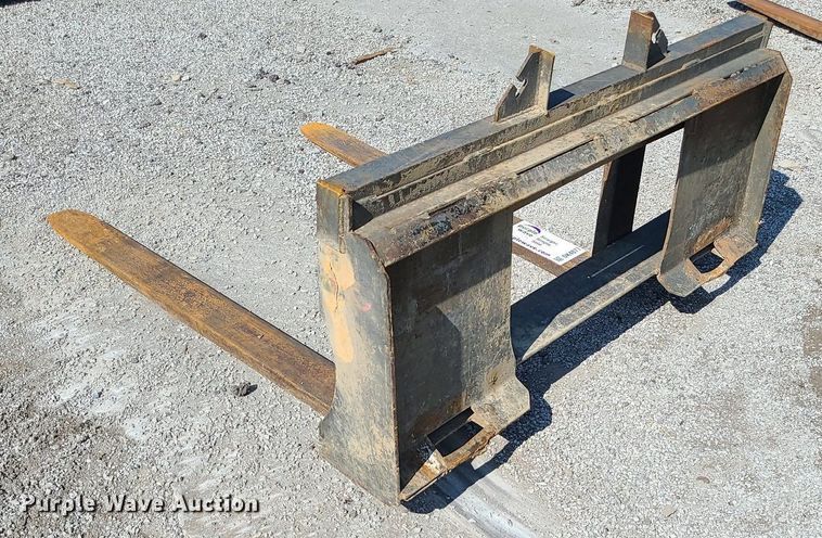 image for item DK4077 Skid steer forks