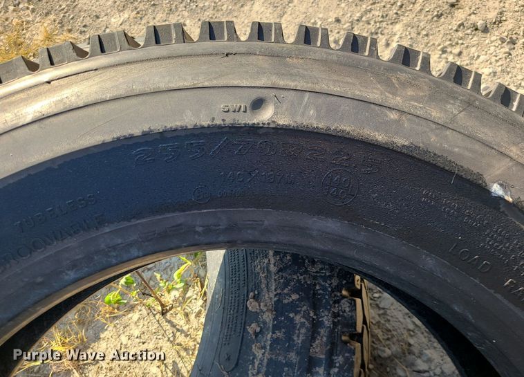 image for item DK4079 (8) tires