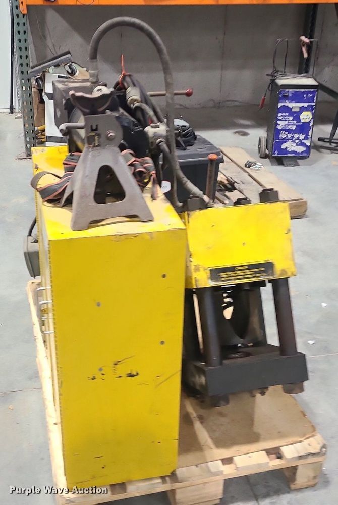 image for item DK4087 Weatherhead Coll-O-Crimp II  hydraulic hose machine