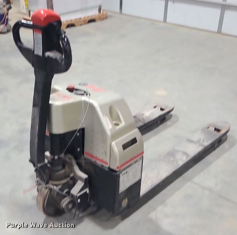 image for item DK4088 G941 WP 17-30  pallet jack