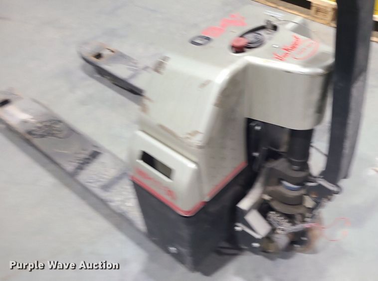 image for item DK4088 G941 WP 17-30  pallet jack