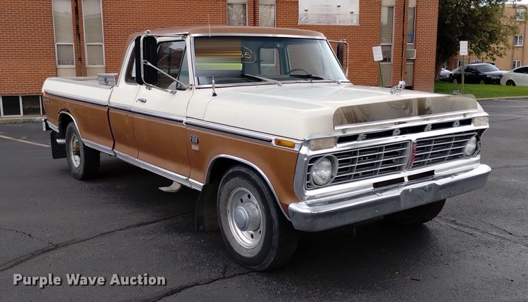image for item DK8765 1975 Ford F350 Ranger XLT  SuperCab pickup truck